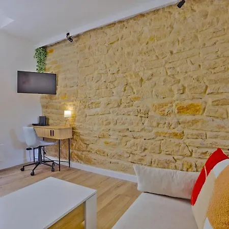 Apartamento Le Cocon De Lobau - Calme Et Confort - Pres Chu *