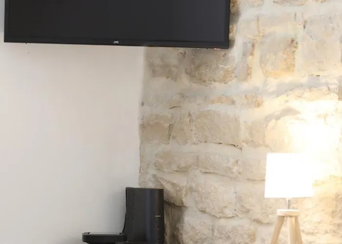 Апартаменты Le Cocon De Lobau - Calme Et Confort - Pres Chu